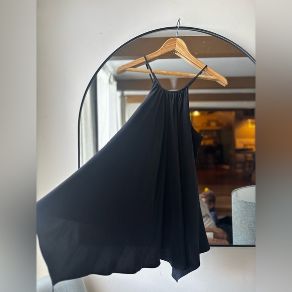 MILLY | silk tank top | size 4 - Picture 2 of 6